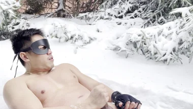 Frozen Heat: Naked in the Snow with a Massive Finish
