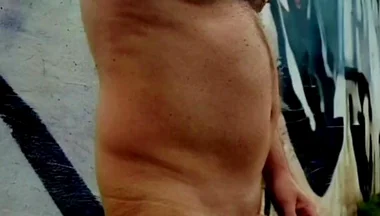 Picture Slideshow - Nude in Public