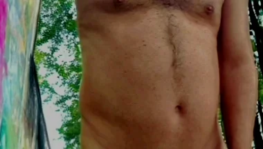 Picture Slideshow - Nude in Public