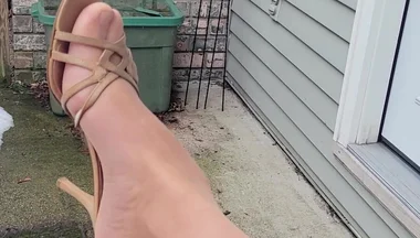 Wearing Nylons and Heels Outside Jacking off