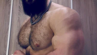 I’m All Sweaty and Muscles Are so Pumped