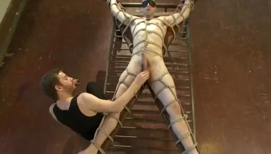 Feisty New Yorker With Kurt Von Ryder And Sebastian Keys