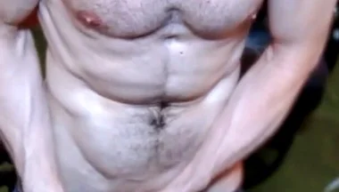 Right to It, See This Huge Bust as My Arms Are Tight Ripped