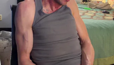 Jerking off Sitting Down Camera From the Side Sees My Intense Stare