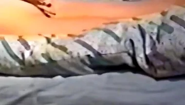 Bed Hump Masturbatit with Eighteen-year-old