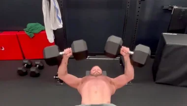 Hit a Pr on Dumbbell Bench Press