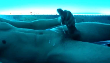 Bigdickdouggg Jerking off and Had a Shakeing Orgasm in Homealone