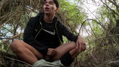 I Was Very Hot and Went to Masturbate in a Public Park