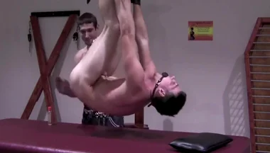 Muscle Bound - Chapter 3