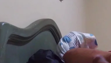 Amateur Hotel Masturbation with a Real Cumshot