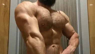 Sit and Watch at My Pumped Body
