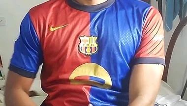 Hi, My Name Is Charly, I'm 22cm and I'm Active, I Masturbate with Both Hands
