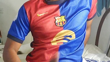 Hi, My Name Is Charly, I'm 22cm and I'm Active, I Masturbate with Both Hands