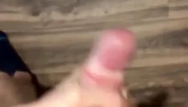 Horny 18yo Twink Jerks off & Moans Loud - Huge Cum Explosion!