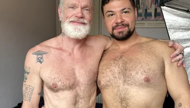 Fucking the Gym Bastard in the Shower