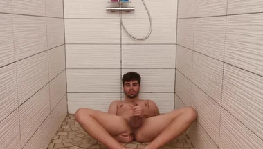 Masturbating Before the Shower - Beepied