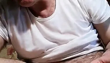 I Watch a Lesbian Porn Video to Cum and Enjoy the Pleasure of Handjob!