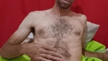 They All Come and Enjoy Watching Me Masturbate with Great Lust