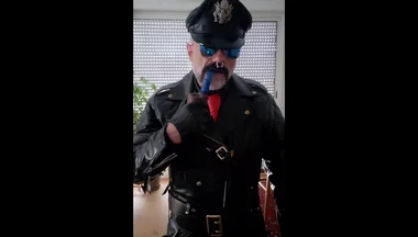 Red Tie in Full Langlitz