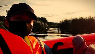 Memories of the Past Summer. Twink Jerks off Her Cock in the Middle of the River