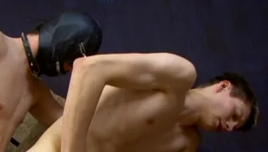 Masked Twink Leather Lad Getting His Nutt