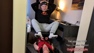 Feet Worship During Business Trip