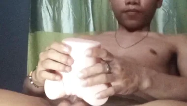 Twink Showing His Ass Loving His Toy to the Max!