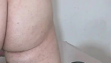I Don't Like Messing Around, I'll Take off My Clothes Soon
