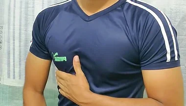 Gay Muscular Indian Masturbates