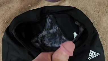 I cum inside my little stepsis tiny volleyball spandex and her dirty pantys that she left on the bathroom floor