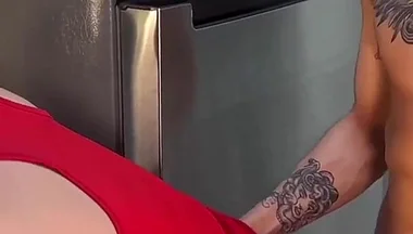 Hung Papi Viral Video Fucking While Cooking Pasta Bareback