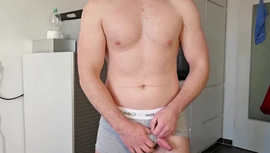 Standing Kitchen Pump! Stepdaddy Flexes Muscles & Thick Cock Explosion - Follow on X: Phantomgentx