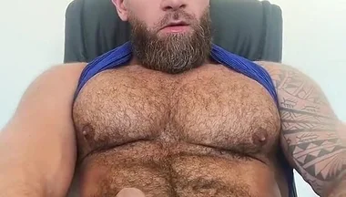 Big Muscle Bear Jerking and Cums