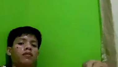 Pinoy Twink Quick Jerk off