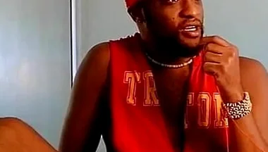 Kennie Jai Jerks off for a Fan!