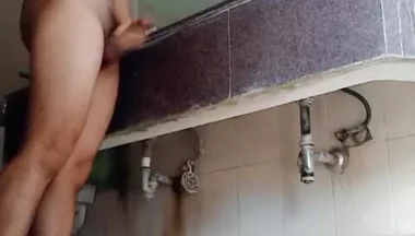 Sexy Pinoy Let It All Out!