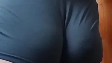 I Love to Show My Big Ass in the Bathroom