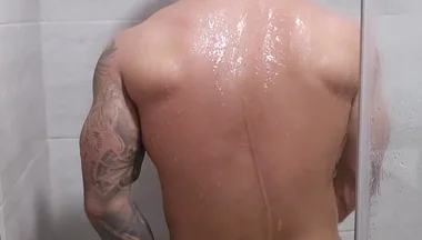 Shower Wank & Huge Thick Cumshot
