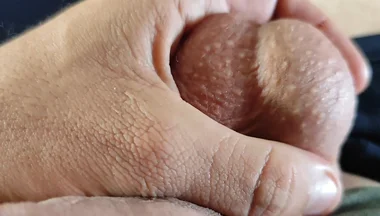Homemade Stimulator Shoots Electric Shock in the Glans.