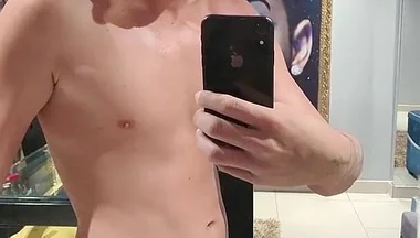 Markus Gets a Blowjob in Front of the Mirror