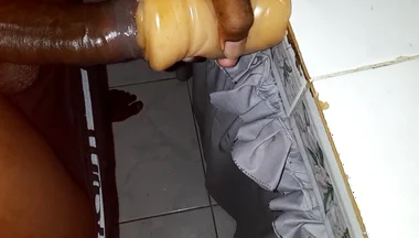 Jerking off S11 E3