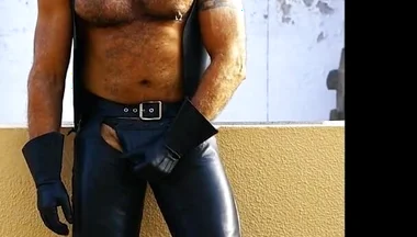 I Am Ready When You Are, Boy!