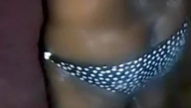 Black Polka Dot Panties Are Used to Enjoy Bathing