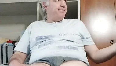 Porn Show Online with Handjob and Piss in the Bottle