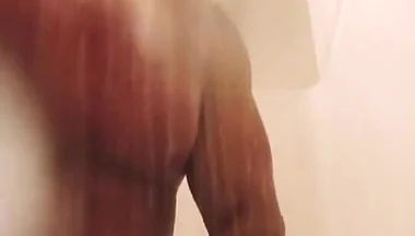 Watch Me Shave My Pussy