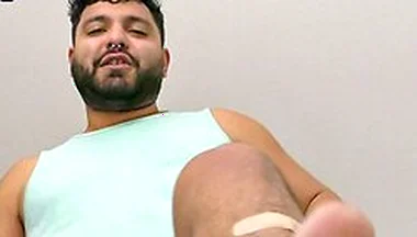 Demetri Silver Shrinks Intruder And Demands Giant