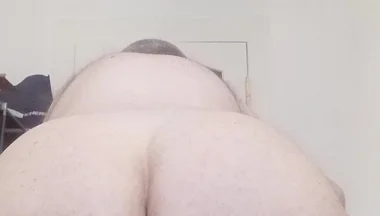 Beefy Man Shows Beefy Butt and Jerks off, Spema Flows