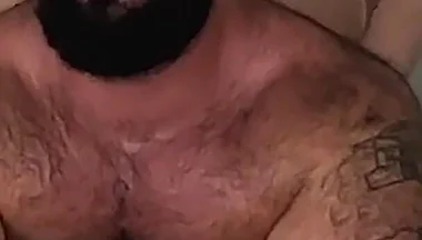 E Has Me Servicing His Hard