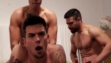 Unprotected 3-some