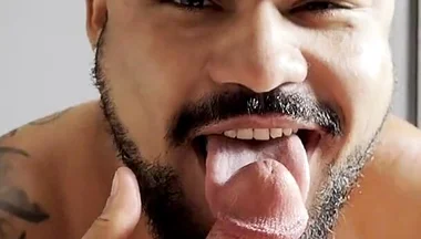 Jeff Carvalho Making Me Milk Good